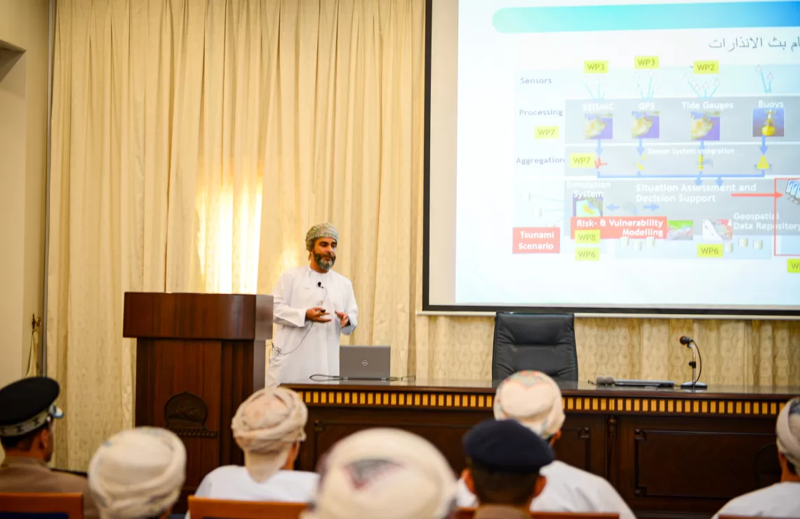 استعراض تجربة خدمة بث الإنذار المبكر في مسقط