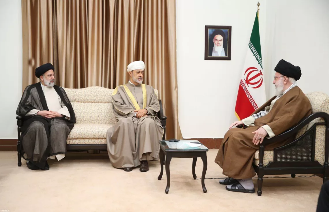 جلالة السلطان يلتقي سماحة علي خامنئي في طهران