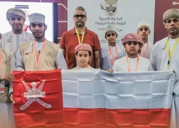 طلبة عُمانيون يشاركون في البطولة العربية للروبوت بقطر