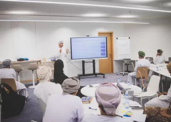 “وحدة تنفيذ رؤية عُمان 2040” تنظم ورشة لتطوير  جودة الخدمات الحكومية