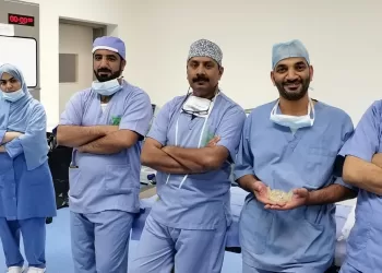 للمرة الأولى.. مستشفى عبري يستخدم تقنية جديدة لتصميم صفيحة عظمية لمريض