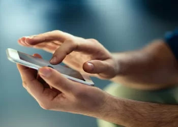 5 أخطاء شائعة تدمر الأجهزة الثمينة.. لا تكررها
