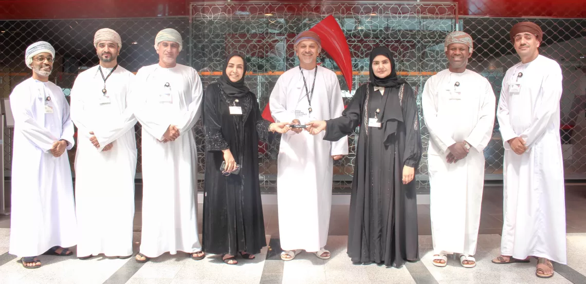 بنك مسقط يحصد جائزة أفضل بنك في تقديم الخدمات والتسهيلات المصرفية للأفراد