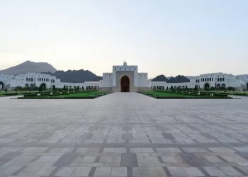 “الدولة” و”الشورى” يناقشان المواد محل التباين في 3 مشروعات قوانين.. الثلاثاء