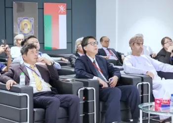 وفد تايواني يتعرف على الفرص الاستثمارية في “صحار الصناعية”