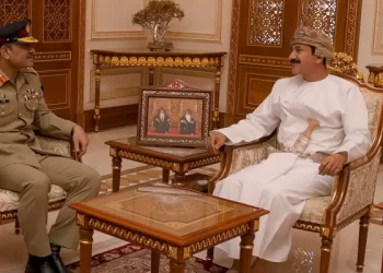 وزير المكتب السُّلطاني يستقبل رئيس أركان الجيش الباكستاني