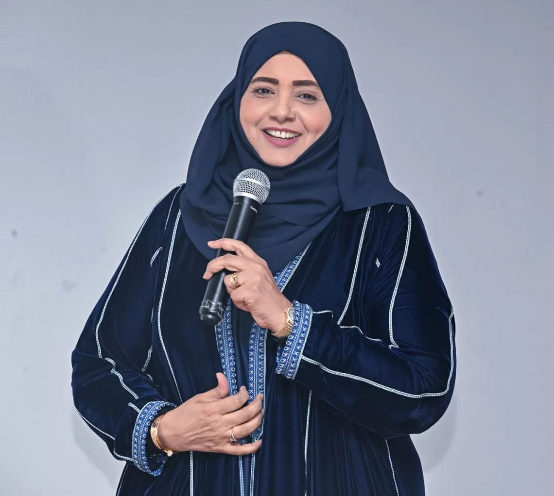 وزيرة التنمية الاجتماعية تستعرض خدمات الوزارة في لقاء بطلبة الكلية العلمية للتصميم