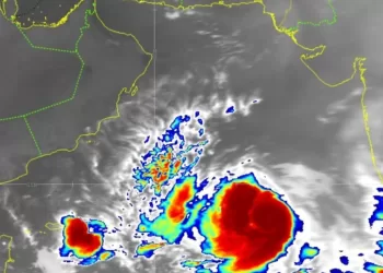 تطور الحالة المدارية في بحر العرب إلى إعصار من الدرجة الأولى