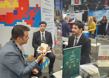 الترويج للبرامج الدراسية بجامعة السلطان قابوس في معرض دولي بأمريكا