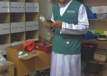 ضبط مؤسسة تبيع زيوت منتهية الصلاحية في الظاهرة