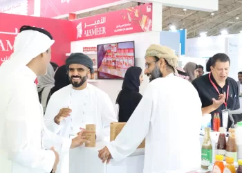 الشركات العمانية توقّع عقودا ومذكرات تفاهم في معرض “سعودي فود”