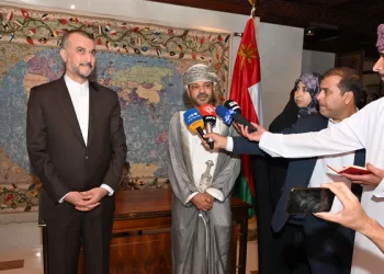 السيد وزير الخارجية ونظيره الإيراني يؤكدان توافق الرؤى بين البلدين في مختلف القضايا