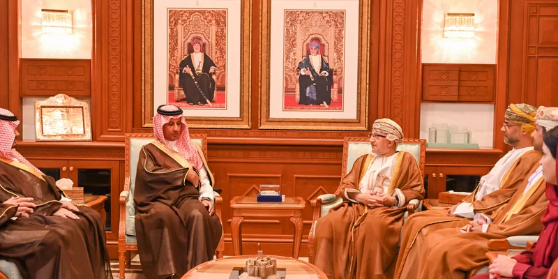 إطلاق مبادرات مشتركة في القطاع السياحي بين سلطنة عُمان والسعودية