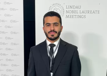 عُماني يفوز بجائزة أفضل مشروع بحثي ابتكاري في ماراثون العلوم