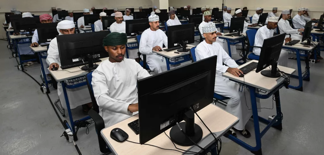دفعة جديدة من حماة الحق تلتحق بشرطة عمان السلطانية