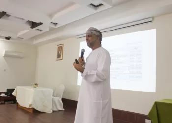“النقل والاتصالات وتقنية المعلومات” تناقش تأثير الذكاء الاصطناعي على المجتمع بـ”الداخلية”