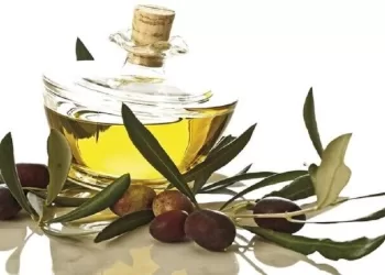 من بينها الوقاية من الإصابة بالخرف.. اكتشاف فوائد جديدة لزيت الزيتون