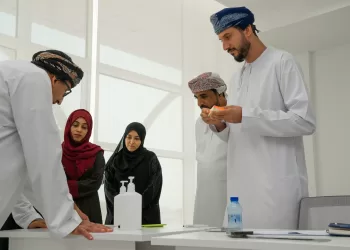 “النقل والاتصالات وتقنية المعلومات” تنظم حلقة عمل حول “تطبيق نهج تجربة المستخدم الرقمية”
