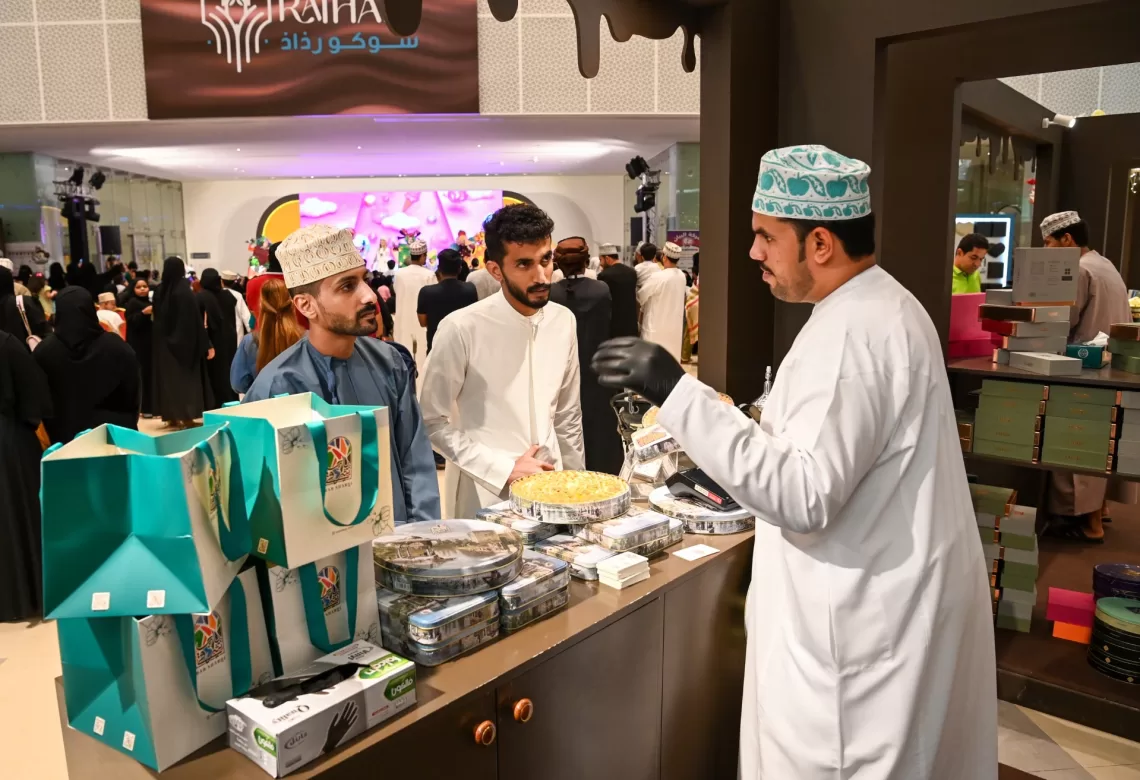 مهرجان صلالة العالمي للشوكولاتة يشهد إقبالا واسعا من الزوار