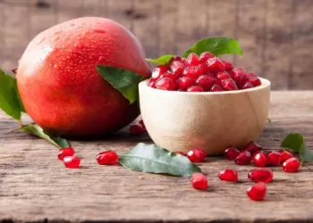 للمدخنين.. هذه المواد الغذائية تنظف الجسم من النيكوتين