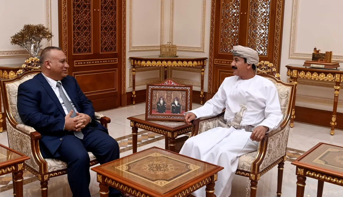 وزير المكتب السلطاني يبحث مجالات التعاون مع سفيري سوريا والعراق