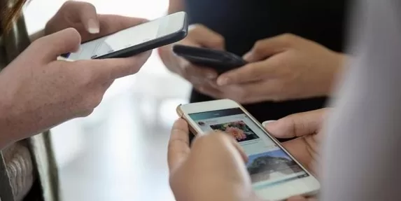 زيادة عدد مشتركي الإنترنت ذي النطاق العريض بالهاتف النقال بنسبة 10%
