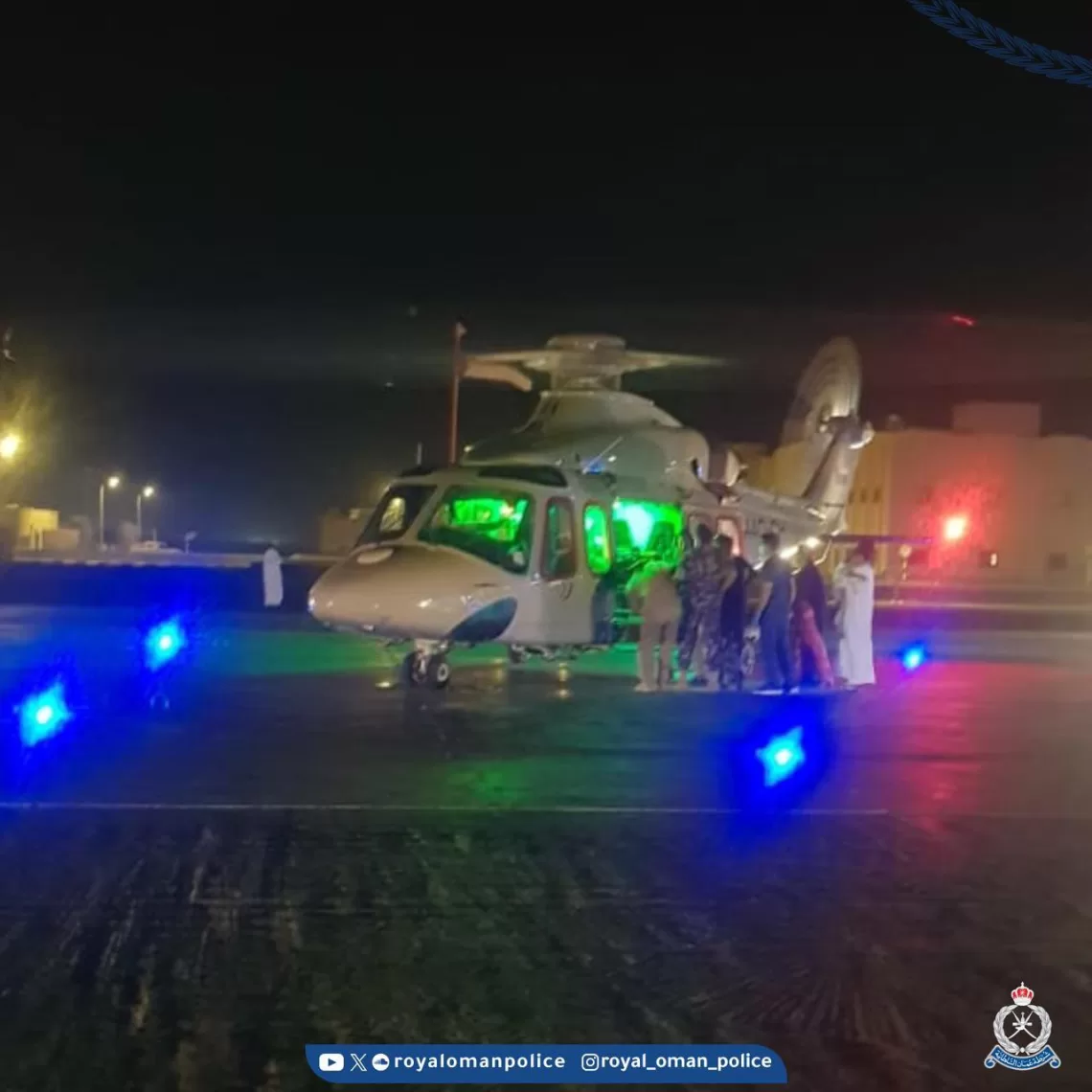 تعرضوا لحادث سير.. طيران “الشرطة” ينفذ عملية نقل خمسة مصابين إلى مستشفى نزوى