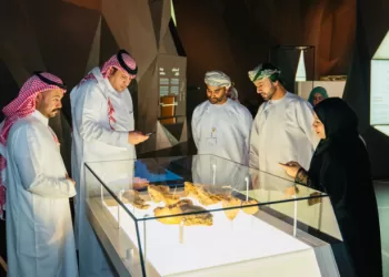 ضيوف ملتقى مؤسسات حقوق الإنسان الخليجية يزورون متحف “عُمان عبر الزمان”