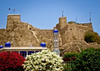 توقيع عقد إدارة وتشغيل قلعة الميراني في مسقط