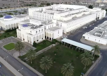 نسبة الإنجاز في مشروع تطوير العيادات الخارجية بمستشفى صحار تصل إلى 80%