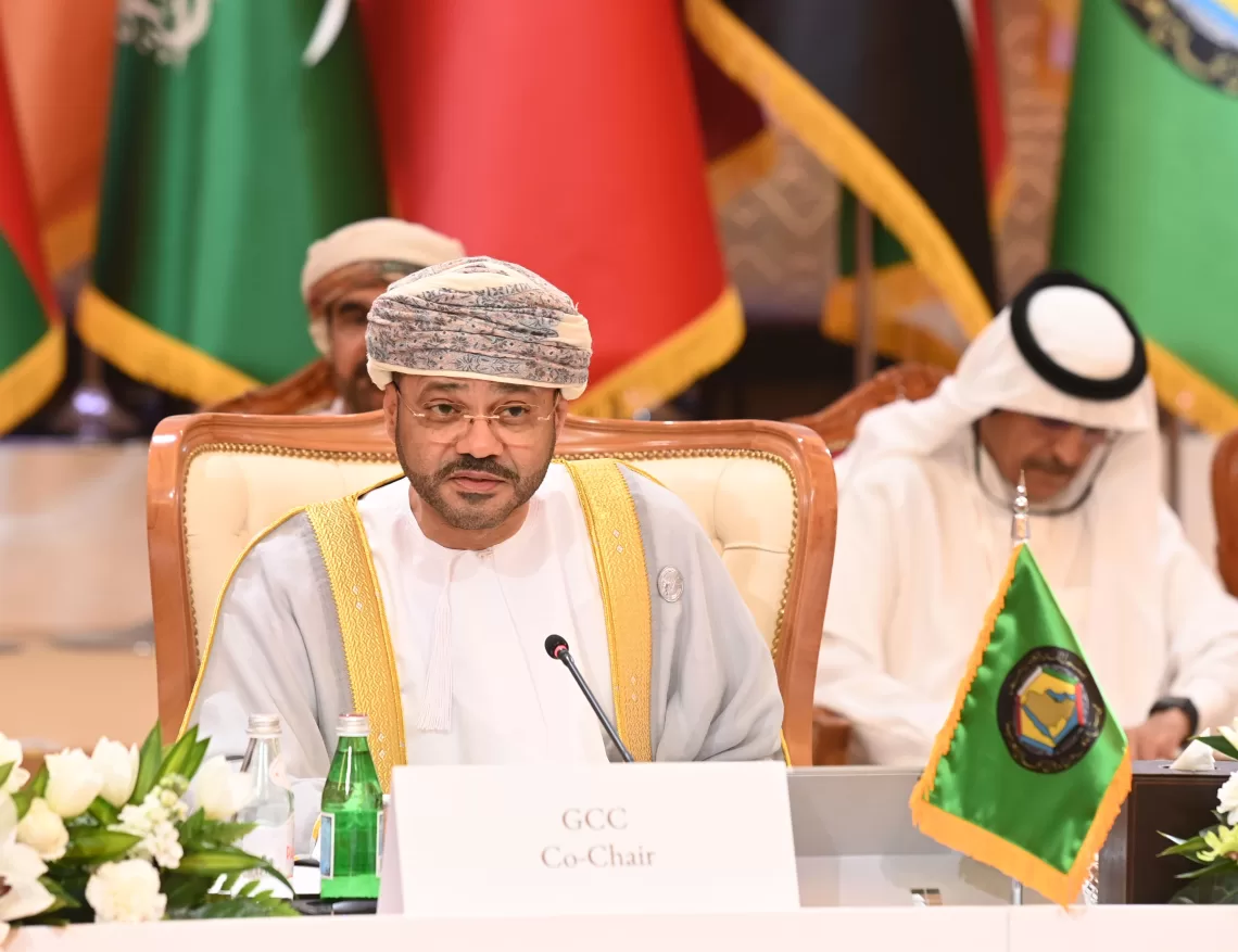 وزيرا خارجية سلطنة عُمان وروسيا يؤكدان على أهمية وقف دوامة العنف والعدوان