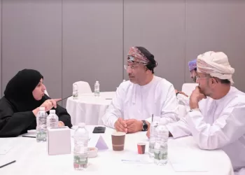 “مختبر الأمن الغذائي” يبحث حل تحديات المشاريع الاستثمارية في القطاعات الزراعية والسمكية