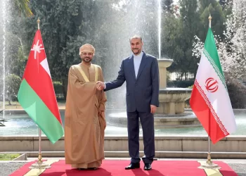 خلال اتصال هاتفي.. وزيرا خارجية سلطنة عُمان وإيران يؤكدان على حق الشعب الفلسطيني في تقرير المصير