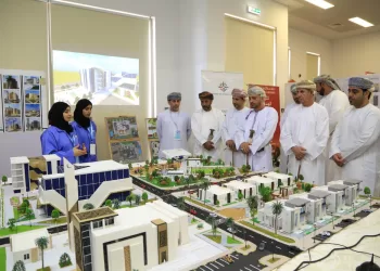 افتتاح معرض العمران المجسّد بالفن في البريمي