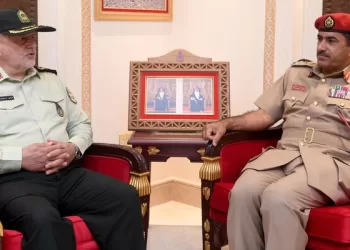 قائد الجيش السلطاني بالإنابة يستقبل وفد الجامعة العليا للدفاع الوطني بالجمهورية الإسلامية الإيرانية