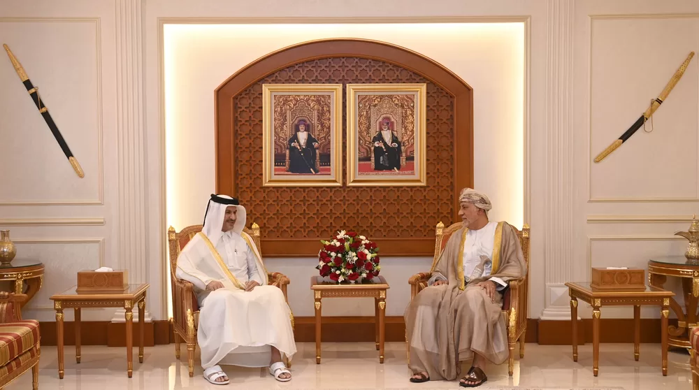 بتكليف سامٍ..سُموّ السّيد شهاب بن طارق يودع السفير القطري