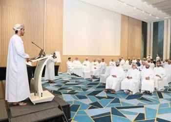 “الرقابة المالية” ينفذ لقاءً توعويًّا حول “حماية المال العام” لموظفي وزارة الصحة
