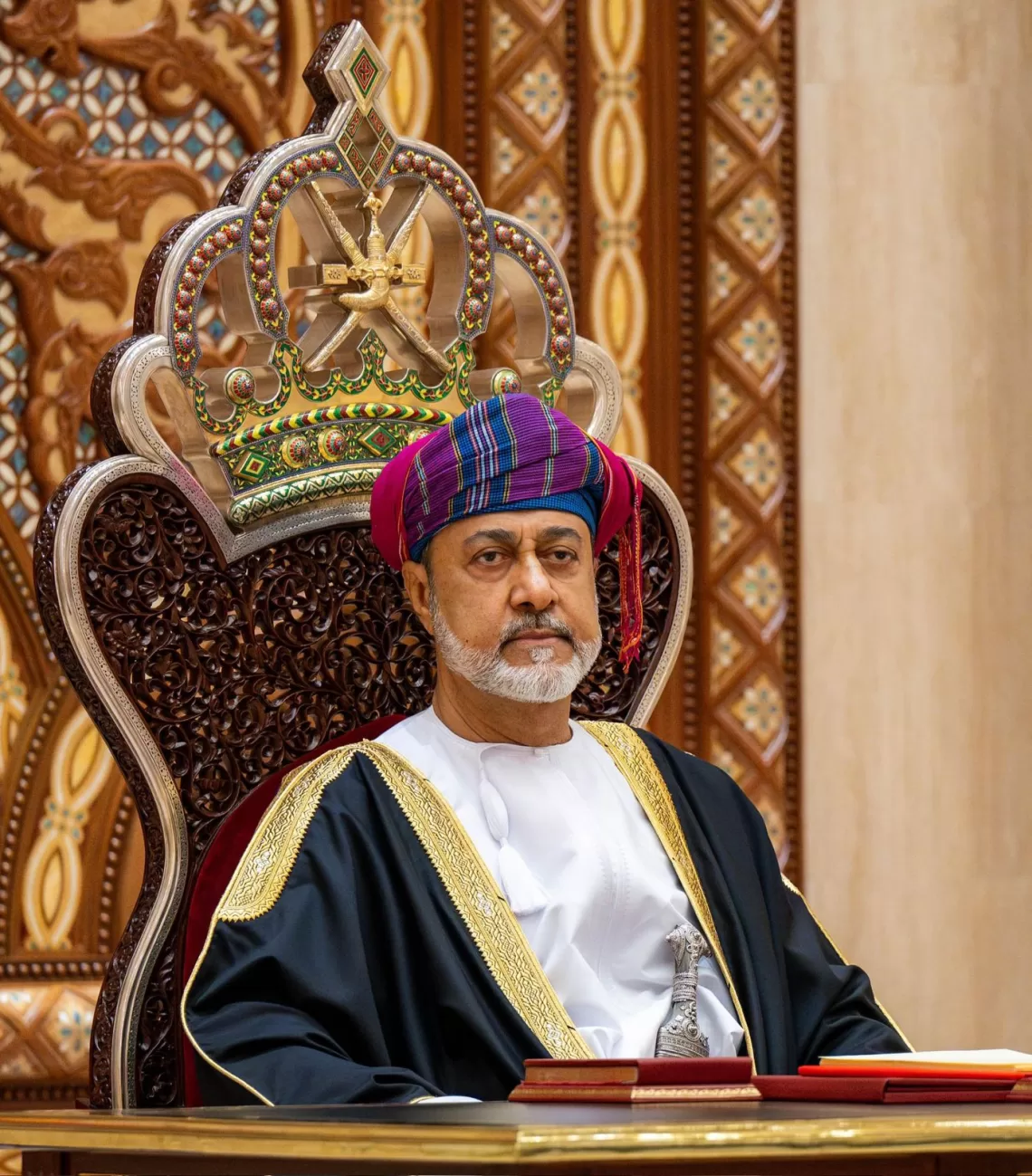 جلالة السلطان يتلقى التهاني والتبريكات من مسؤولين بمناسبة العيد الوطني المجيد