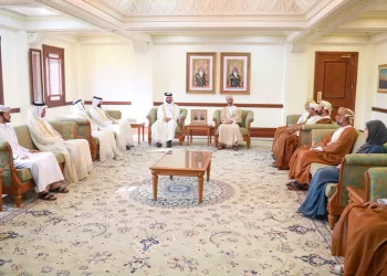 بحث تعزيز التعاون في القطاع البلدي بين سلطنة عمان وقطر