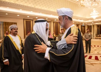 جلالةُ السُّلطان يقدّم التّعازي لأخيه أمير الكويت