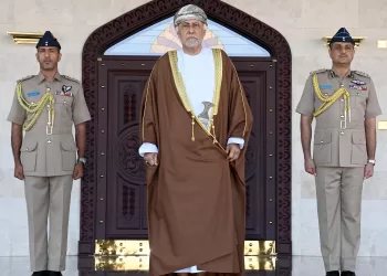 السيد شهاب يرعى احتفال تخريج دفعة جديدة من الضباط في سلاح الجو السلطاني