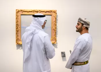 بالصور.. سمو السيد ذي يزن يزور متحف اللوفر أبوظبي