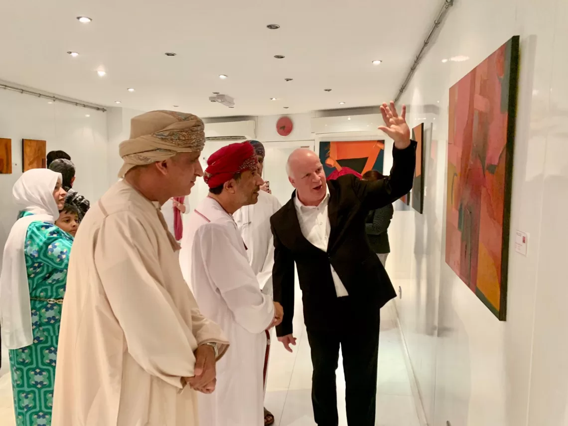 “نداء الستارة”.. افتتاح معرض للفن التشكيلي بمتحف “المكان والناس”