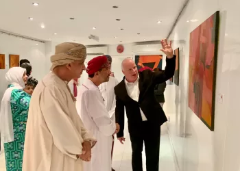 “نداء الستارة”.. افتتاح معرض للفن التشكيلي بمتحف “المكان والناس”