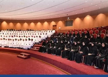 الشرطة تستقبل دفعة جديدة من المواطنين والمواطنات