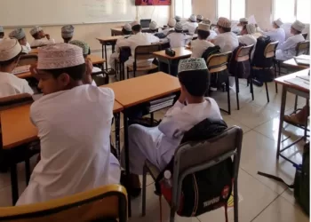 الكثافة العددية داخل الفصول الدراسية.. مشكلة تحتاج إلى حلول سريعة