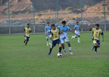 بنك مسقط يفتتح مشروعي إنارة في ولايتي بهلاء والعوابي ضمن برنامج “الملاعب الخضراء”