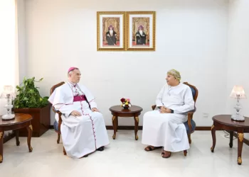 وكيل “الخارجية” يبحث العلاقات الثنائية مع سفير الفاتيكان