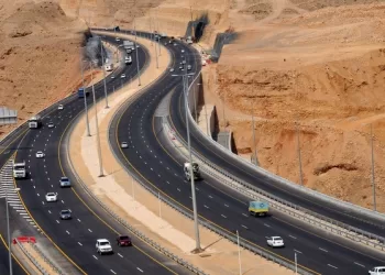 استكمال إجراءات المرحلة الأولى بشأن حوكمة تبعية الطرق مع المحافظات