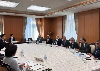سلطنة عمان واليابان تناقشان سبل تطوير التقنيات الحديثة المستخدمة في تنفيذ العمل الرقابي